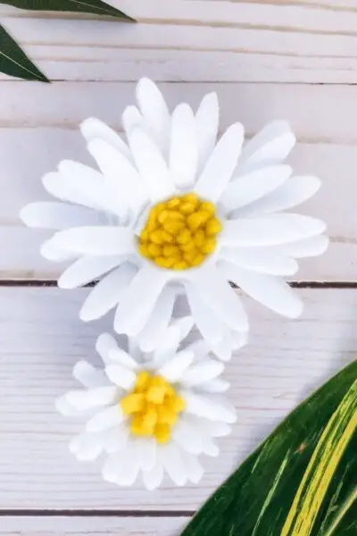 felt daisy pattern